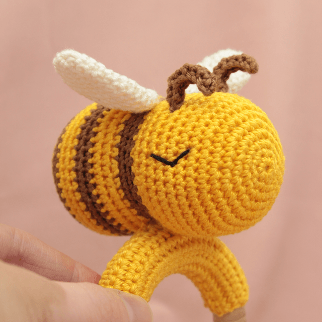Hochet Abeille - Jaune et Marron