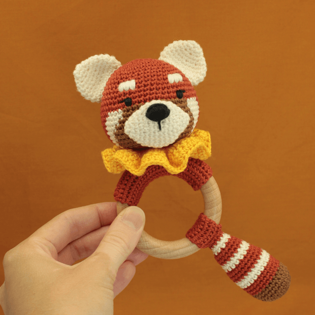 Hochet Panda Roux